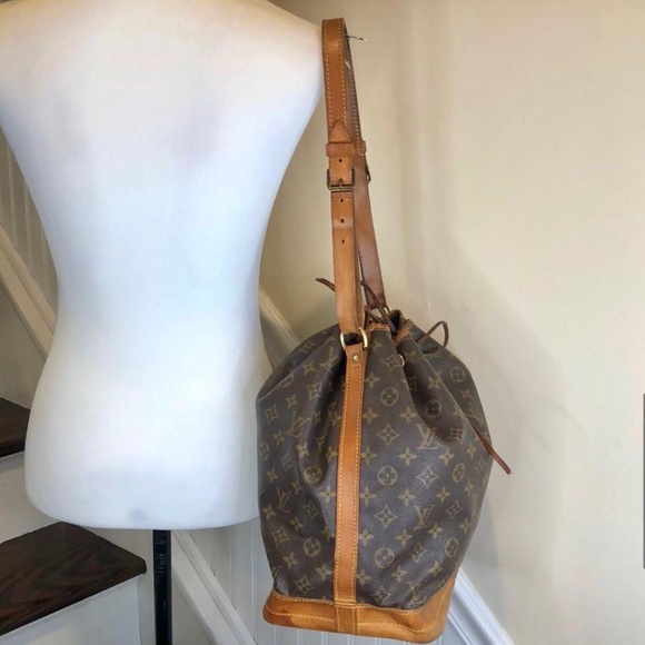LOUIS VUITTON Full Size Noe Bucket Monogram GM Bag Vintage - Picture 5 of 17